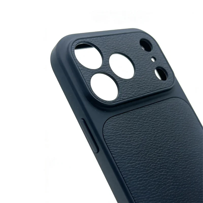 Funda Personalizada con Iniciales Doradas para iPhone — Cuero de Lujo
