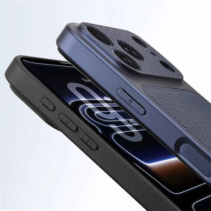 Funda Personalizada con Iniciales Doradas para iPhone — Cuero de Lujo
